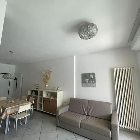 Appartamento Pinarella Cervia Esterno foto