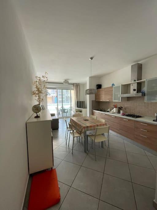 Appartamento Pinarella Cervia Esterno foto